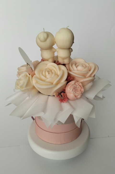 FlowerBox kwiatowy z różami r.M