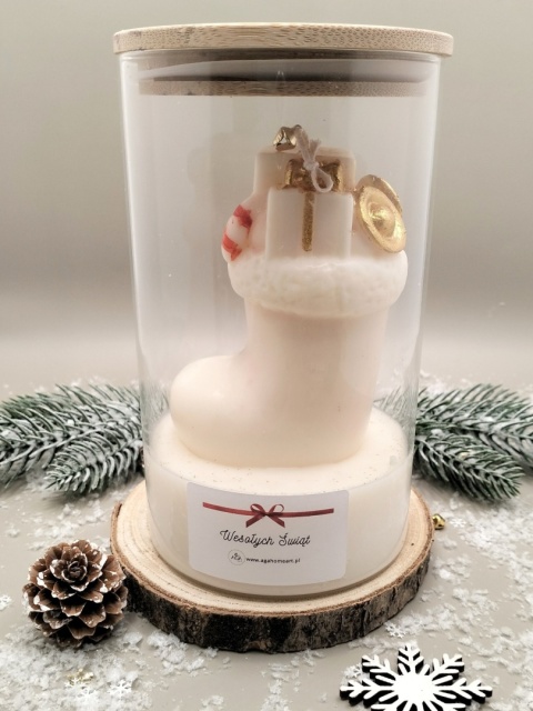 But Świętego Mikołaja w szkle