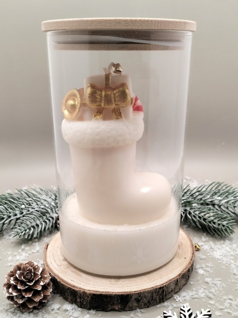 But Świętego Mikołaja w szkle