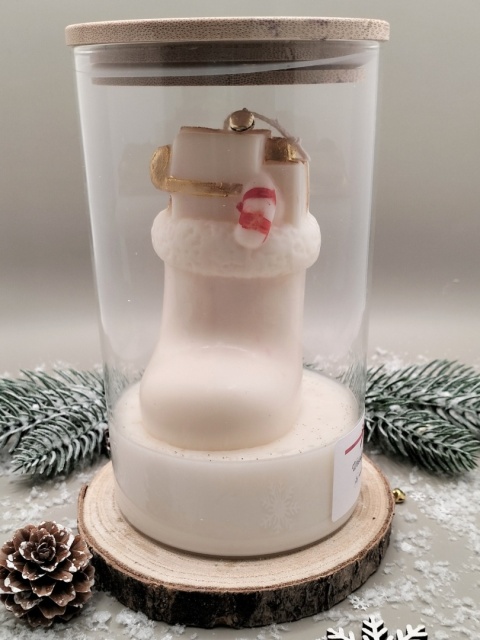 But Świętego Mikołaja w szkle